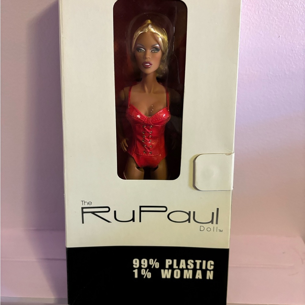 Integrity Toys • The RuPaul Doll. • Jason WU 2005 •1/6 Scale  Doll •Red Hot